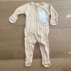 NWT Goumi Kids Dune Baby Footie SZ 0-3mo Bamboo Sleeper Zippy Sleeper Neutral